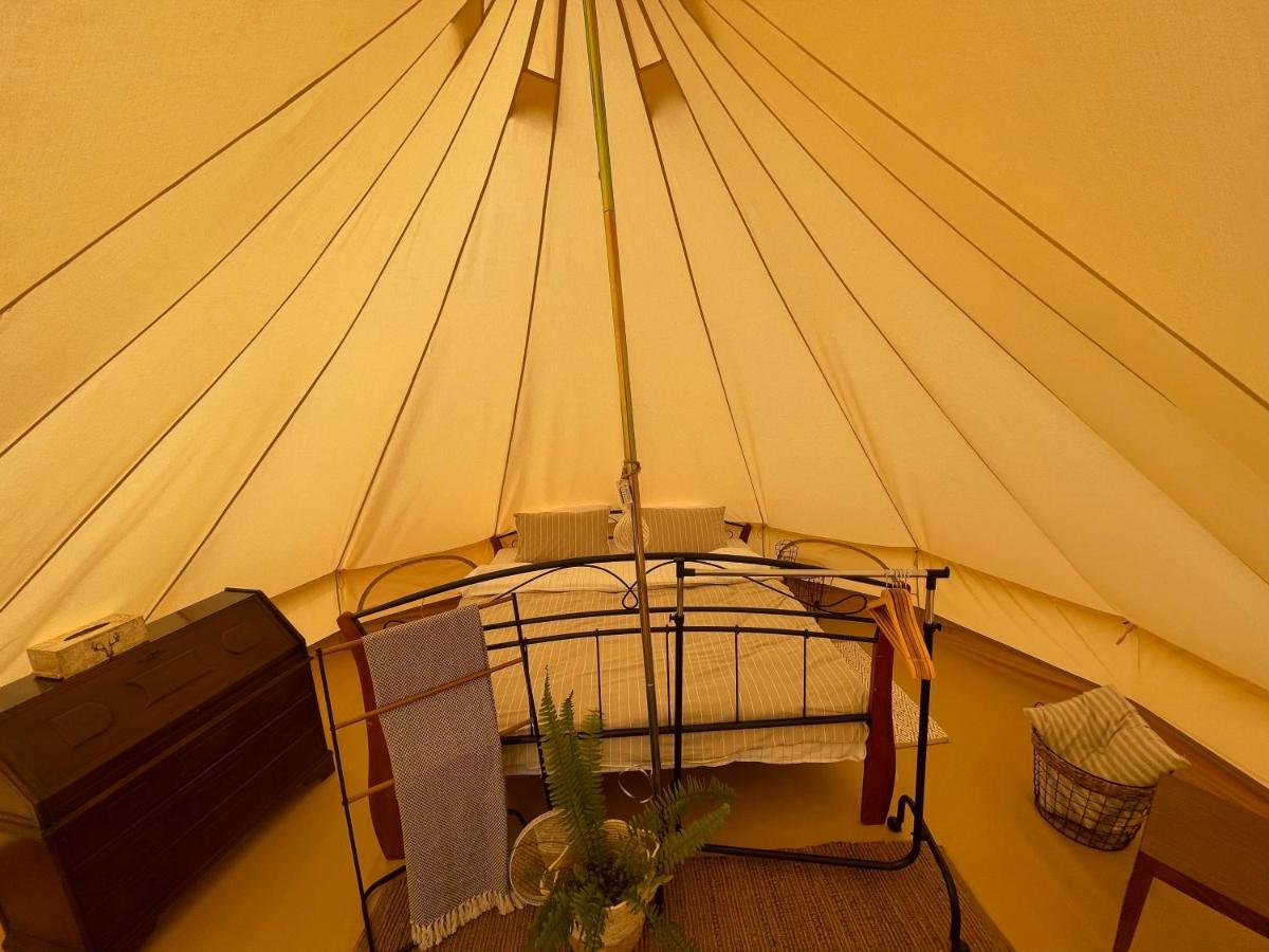 The Hunters Glamping Hotel Ciudanovita Ngoại thất bức ảnh