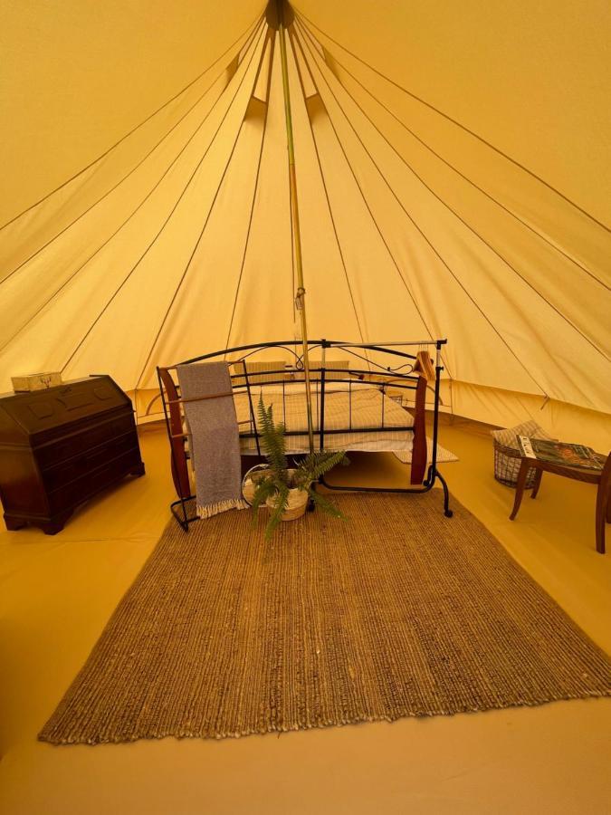The Hunters Glamping Hotel Ciudanovita Ngoại thất bức ảnh